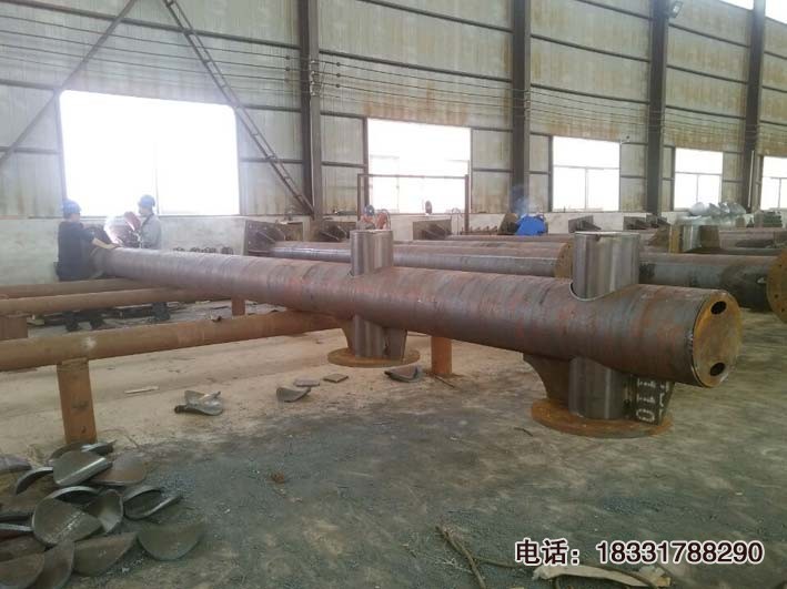 Φ273、Φ325懸臂式交通標(biāo)志桿加工廠(chǎng)家